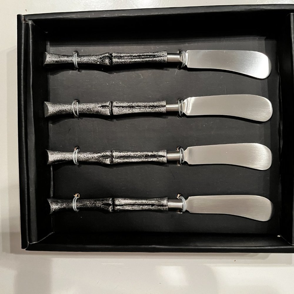 Cheese Spreaders (Set of 4 / new in‎ box)